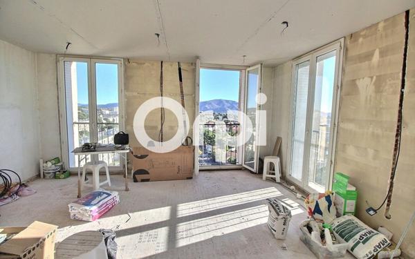 Appartement à vendre    3 pièces • 67,58 m2 Marseille 12