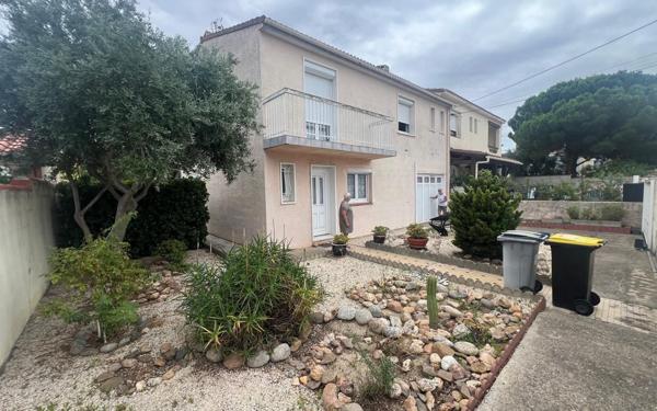 Maison à vendre    6 pièces •  Pia