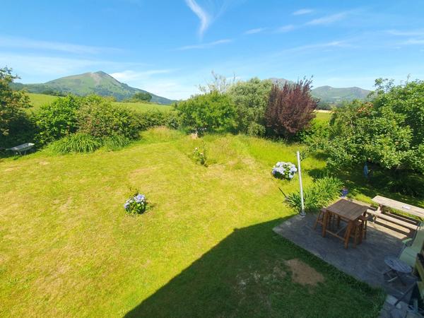 Maison à vendre 6 pièces SARE (64)