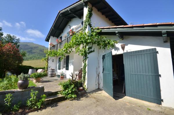 Maison à vendre 6 pièces SARE (64)