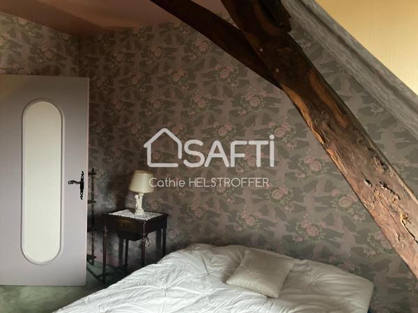 A saisir ! maison + studio + local commercial + espace de stockage