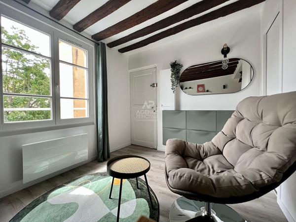 "Versailles Saint-Louis" Très Bel Appartement de 2 pièces meublé avec goût de 38 m² ! Loyer 1 302.21 €/mois charges comprises **  - Référence  14510