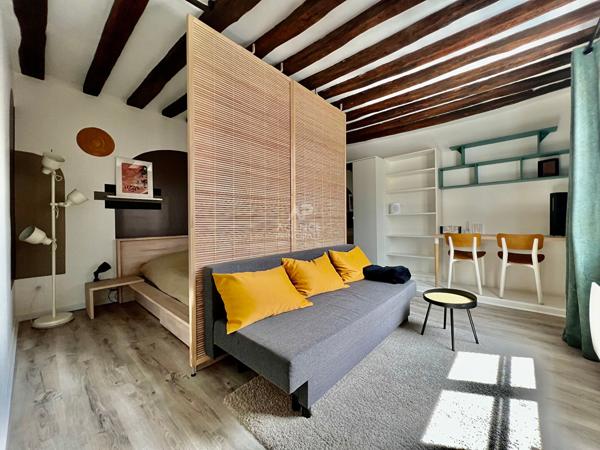 "Versailles Saint-Louis" Très Bel Appartement de 2 pièces meublé avec goût de 38 m² ! Loyer 1 302.21 €/mois charges comprises **  - Référence  14510