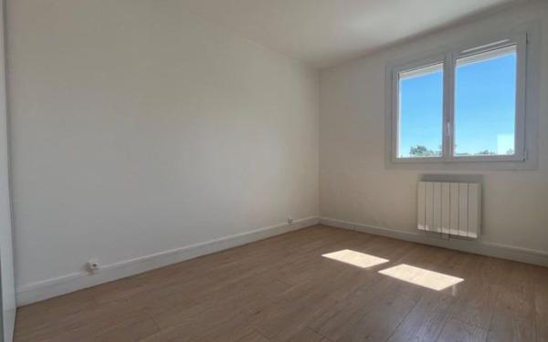 Appartement à vendre    4 pièces • 73 m2 Bordeaux
