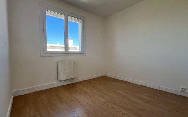 Appartement à vendre    4 pièces • 73 m2 Bordeaux