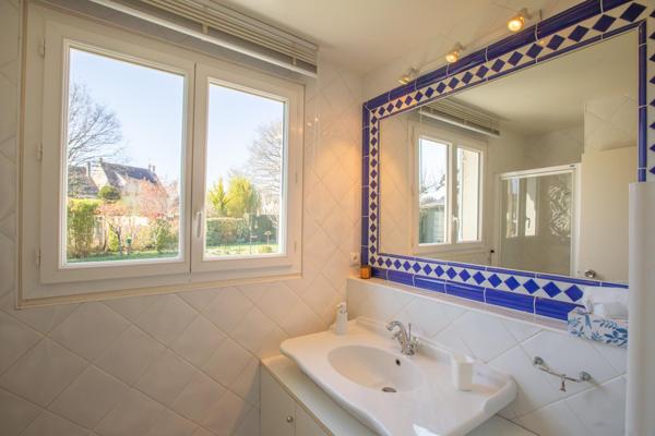 SUPERBE MAISON FAMILIALE
