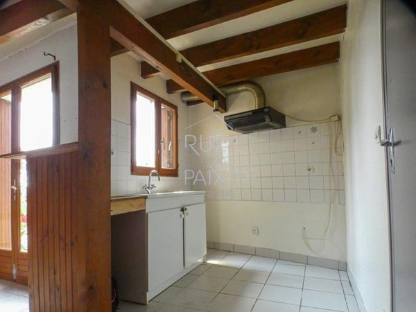 86140 SCORBE CLAIRVAUX Maison Scorbe Clairvaux 4 pièce(s) 77 m2