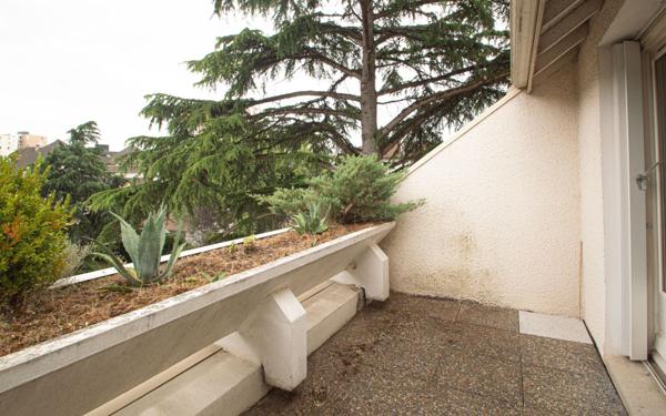 Appartement à vendre    2 pièces • 50,36 m2 Pau