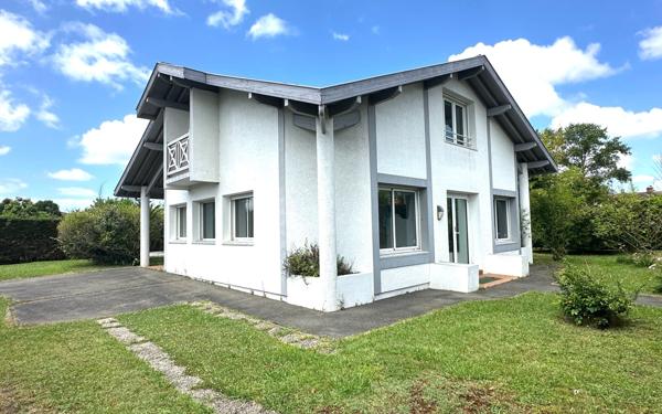 Maison à vendre    4 pièces •  Saint-Jean-de-Marsacq