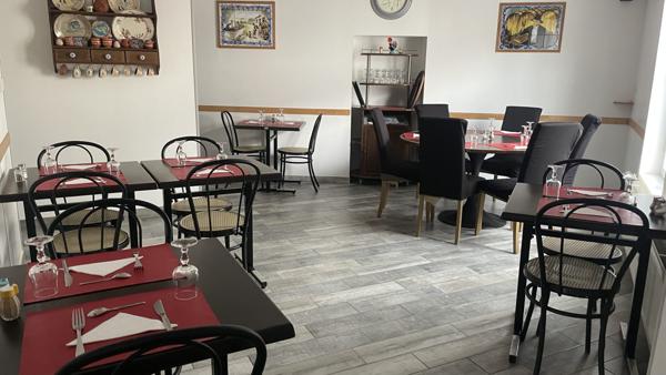 À vendre - Restaurant, bar 44 places situé à Le Lude (72800)