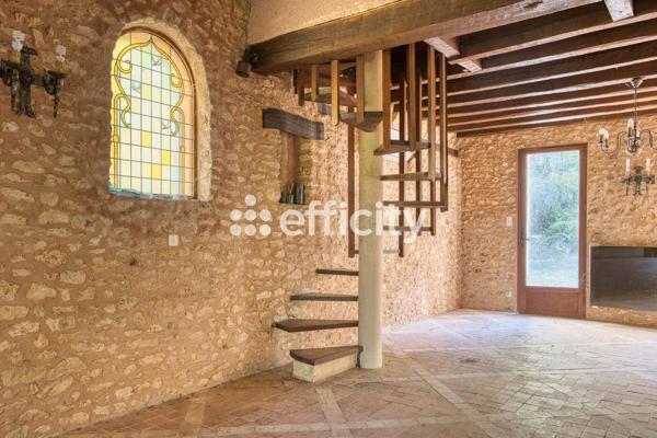 Maison
         7 pièces
        - 200 m² 297 000 € *