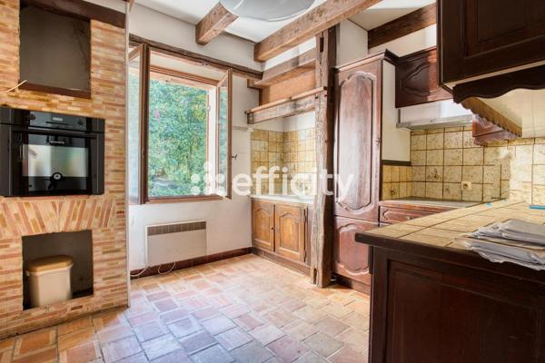 Maison
         7 pièces
        - 200 m² 297 000 € *