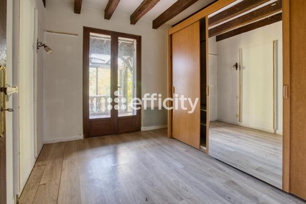 Maison
         7 pièces
        - 200 m² 297 000 € *