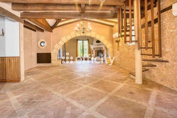 Maison
         7 pièces
        - 200 m² 297 000 € *