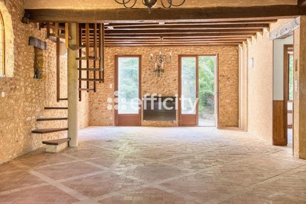 Maison
         7 pièces
        - 200 m² 297 000 € *