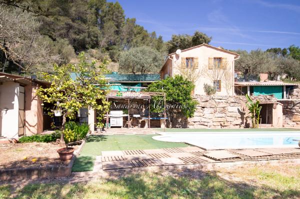 Maison
         9 pièces
        - 170 m² Exclusivité