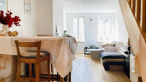 A LOUER  - Appartement 3 pièces 74m2 - Centre Ville La Rochelle