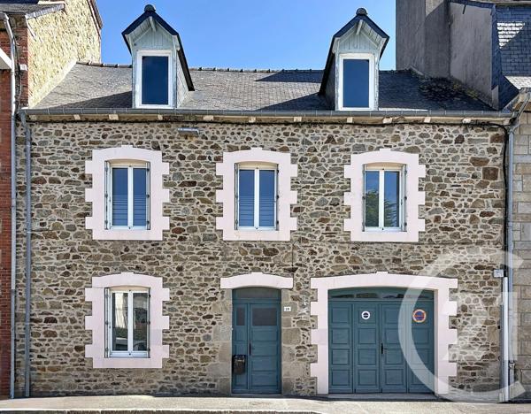 Maison à vendre  5 pièces - 103,87 m 2   LAMBALLE  - 22