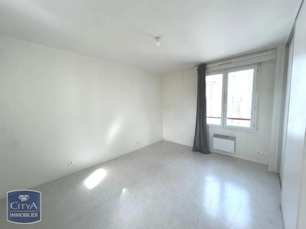 Appartement à louer 2 pièces 56.3m² Lorient (56100)