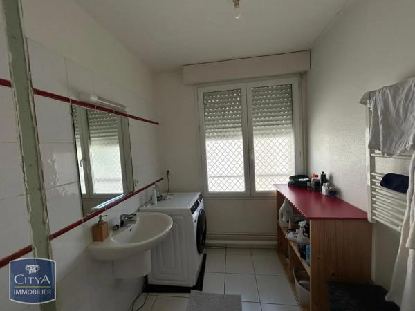 Appartement à louer 2 pièces 56.3m² Lorient (56100)