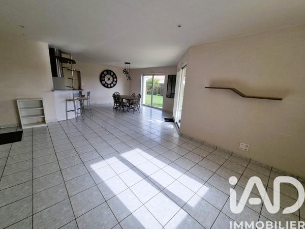 Maison à vendre 6 pièces 121 m² Les Herbiers