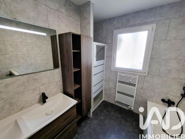 Maison à vendre 6 pièces 121 m² Les Herbiers