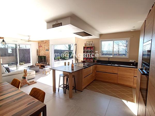 Maison à AIZENAY, 85190 - 5 pièces 105m²