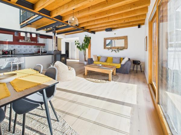 Haute Savoie (74), à vendre SAMOENS - Domaine skiable du Grand Massif - Chalet P6 sur terrain plat