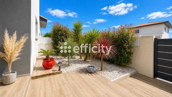 Maison
         7 pièces
        - 203 m² Bien prestige 749 000 € *