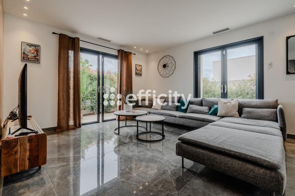 Maison
         7 pièces
        - 203 m² Bien prestige 749 000 € *