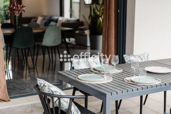 Maison
         7 pièces
        - 203 m² Bien prestige 749 000 € *