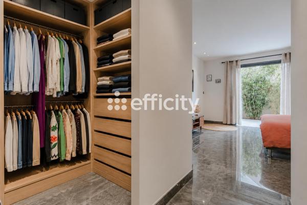 Maison
         7 pièces
        - 203 m² Bien prestige 749 000 € *