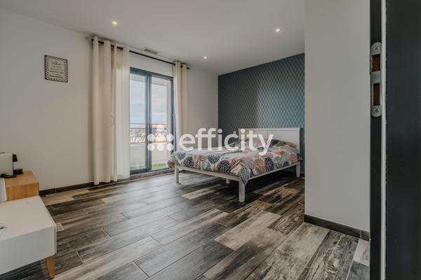Maison
         7 pièces
        - 203 m² Bien prestige 749 000 € *
