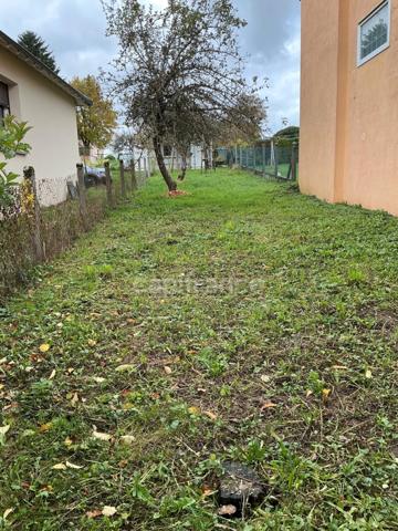 Maison avec dépendances et jardin à rénover – Mayet-de-Montagne