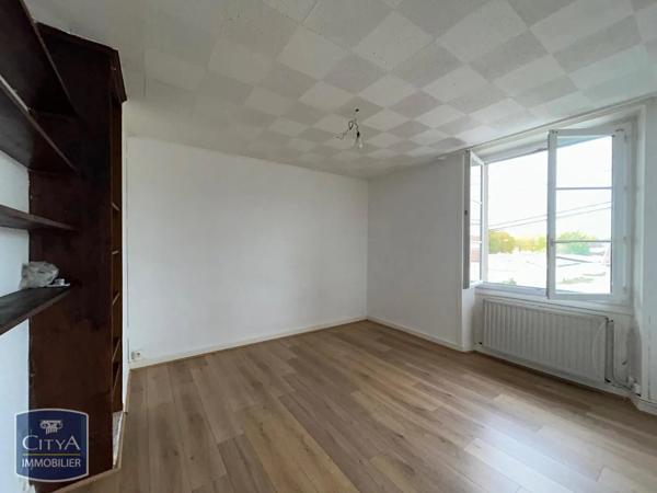 Appartement à louer 4 pièces 61.71m² Châteauroux (36000)