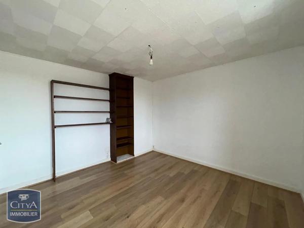 Appartement à louer 4 pièces 61.71m² Châteauroux (36000)