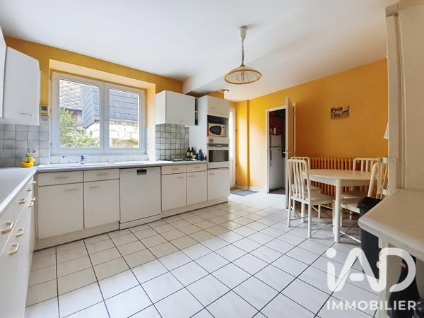 Maison à vendre 8 pièces 195 m² Bourges