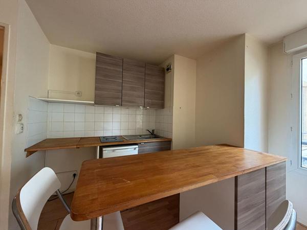 DIJON WILSON - Appartement  T1