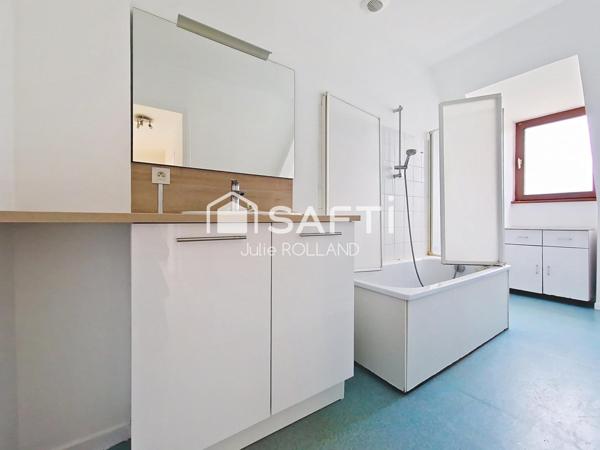 Duplex lumineux entièrement rénové