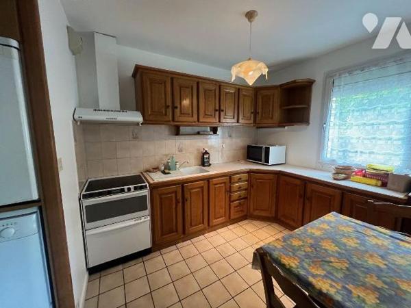 A VENDRE - NANTES - CENTRE PROCHE GARE ET JARDIN DES PLANTES - APPARTEMENT T3 de 73m²
Emplacem...