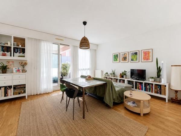 Appartement 343 000 € Bordeaux 3 p 69 m² DPE C