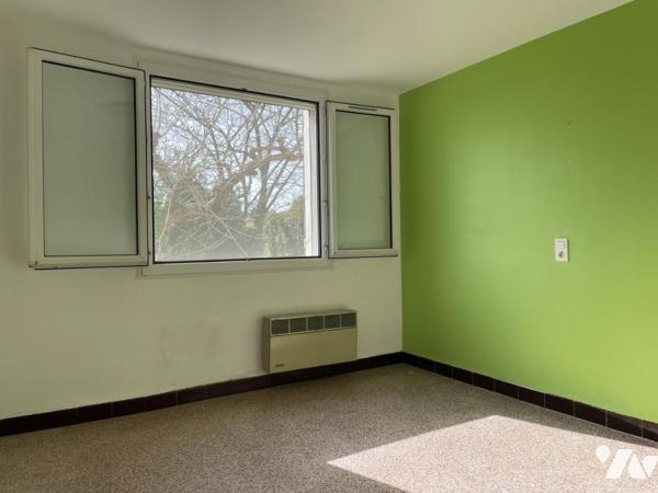 Maison plain pied 4 chambres campagne Arlésienne