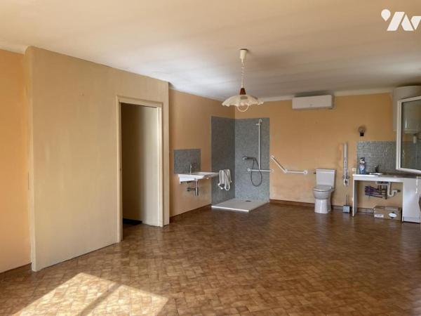 Maison plain pied 4 chambres campagne Arlésienne