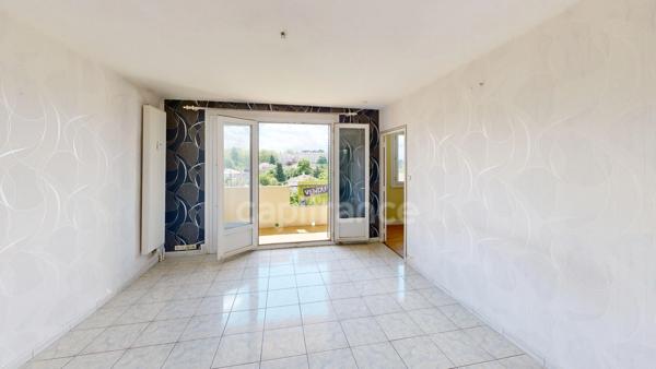 Secteur La Roue - appartement 4P de 67,29 m² en dernier étage - potentiel à rénover