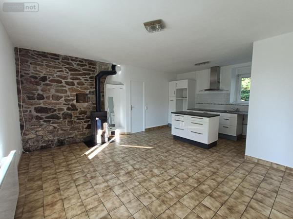 Maison à louer à Gomené dans les Côtes-d'Armor (22230), ref : 22115-L327