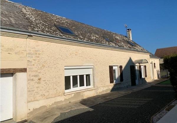 Maison à louer à Cherré-Au dans la Sarthe (72400), ref : 472   
centre bourg