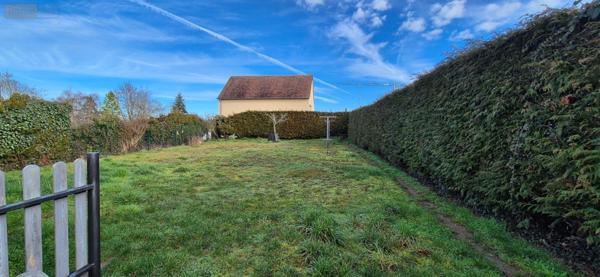 Maison à louer à Cherré-Au dans la Sarthe (72400), ref : 472   
centre bourg