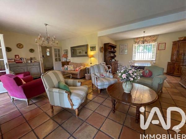 Maison à vendre 5 pièces 163 m² Rognac