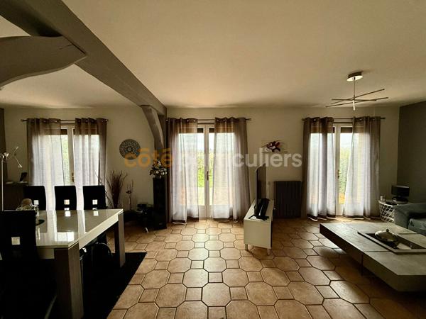 Vente Maison92 m² - 5 Pièces - GRAND BOURGTHEROULDE (27520)