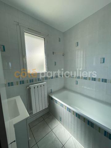 Vente
                Appartement52 m² - 3 Pièces -
                    TARBES (65000)